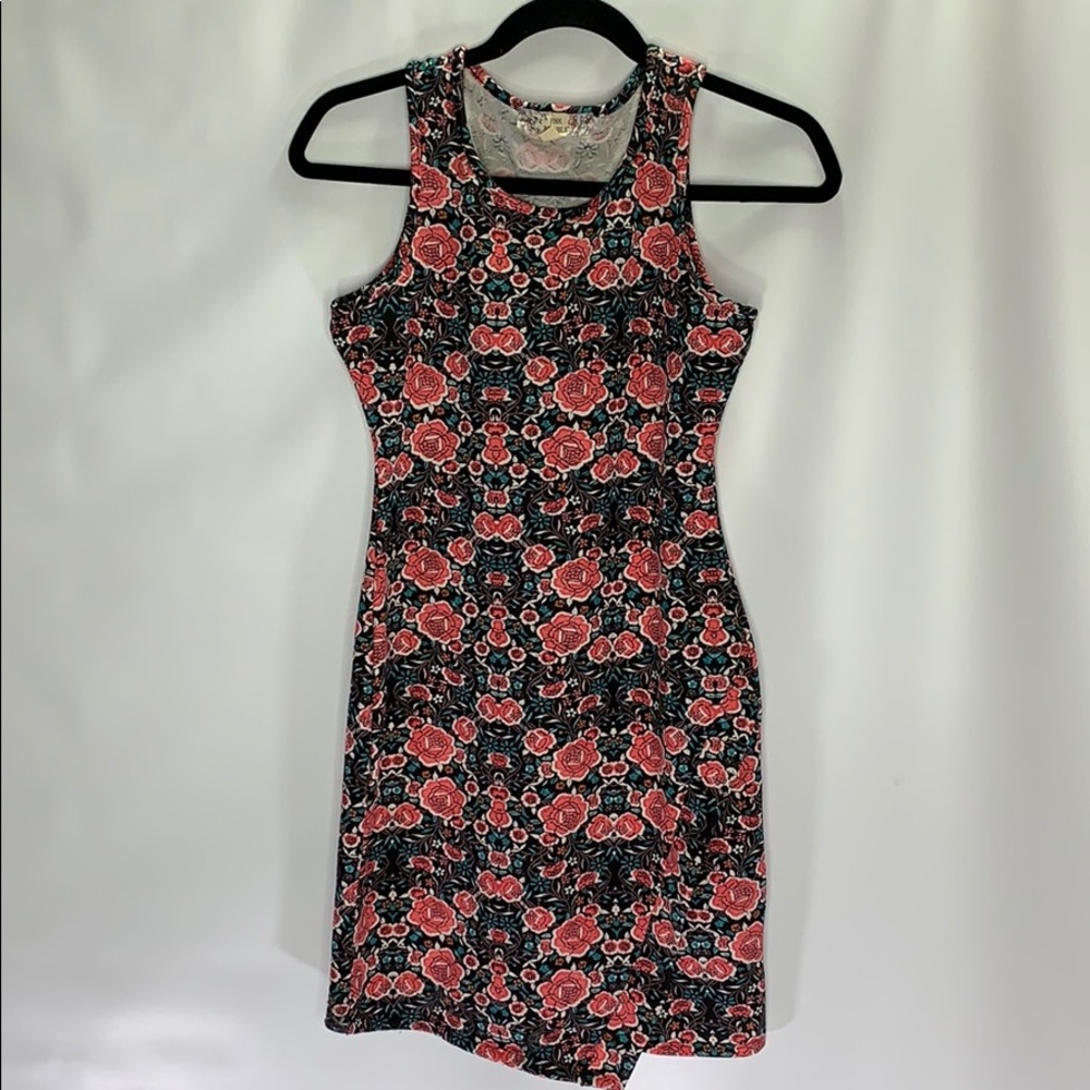 Pink Republic Flower dress size small